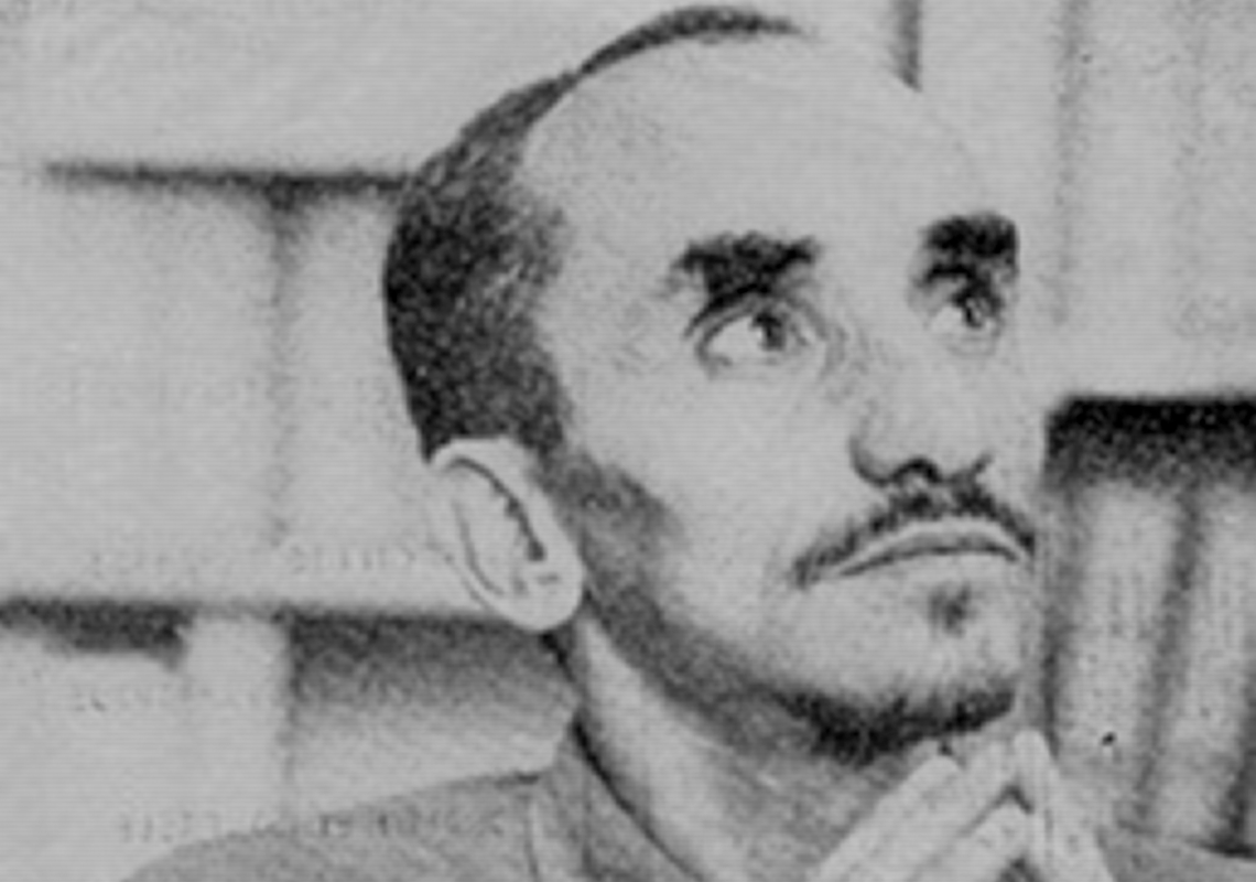 Youcef Sebti (1943-1993), profesor de sociología rural, escritor y poeta. Sorprendido mientras dormía, fue asesinado cobarde y salvajemente la noche del 27 al 28 de diciembre de 1993.